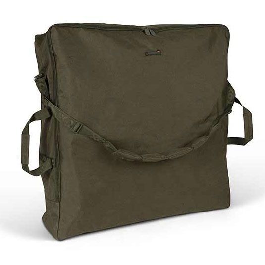 husa-pat-pescuit-fox-voyager-bedchair-bag_1 Husa pat pescuit Fox Voyager Bedchair Bag, Large - imagine 1
